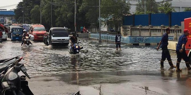 akibat Jebolnya Tanggul Muara Baru