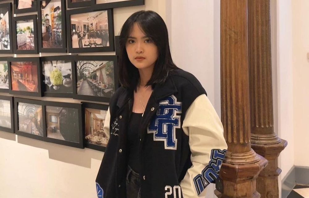 Latar Belakang Keluarga dan Nilai Hidup Adel Reva