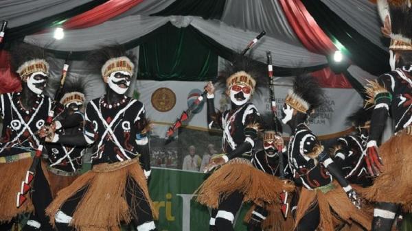 asal usul Tarian Tobe