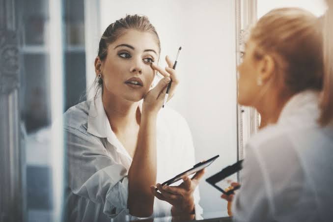 Makeup Natural Sehari